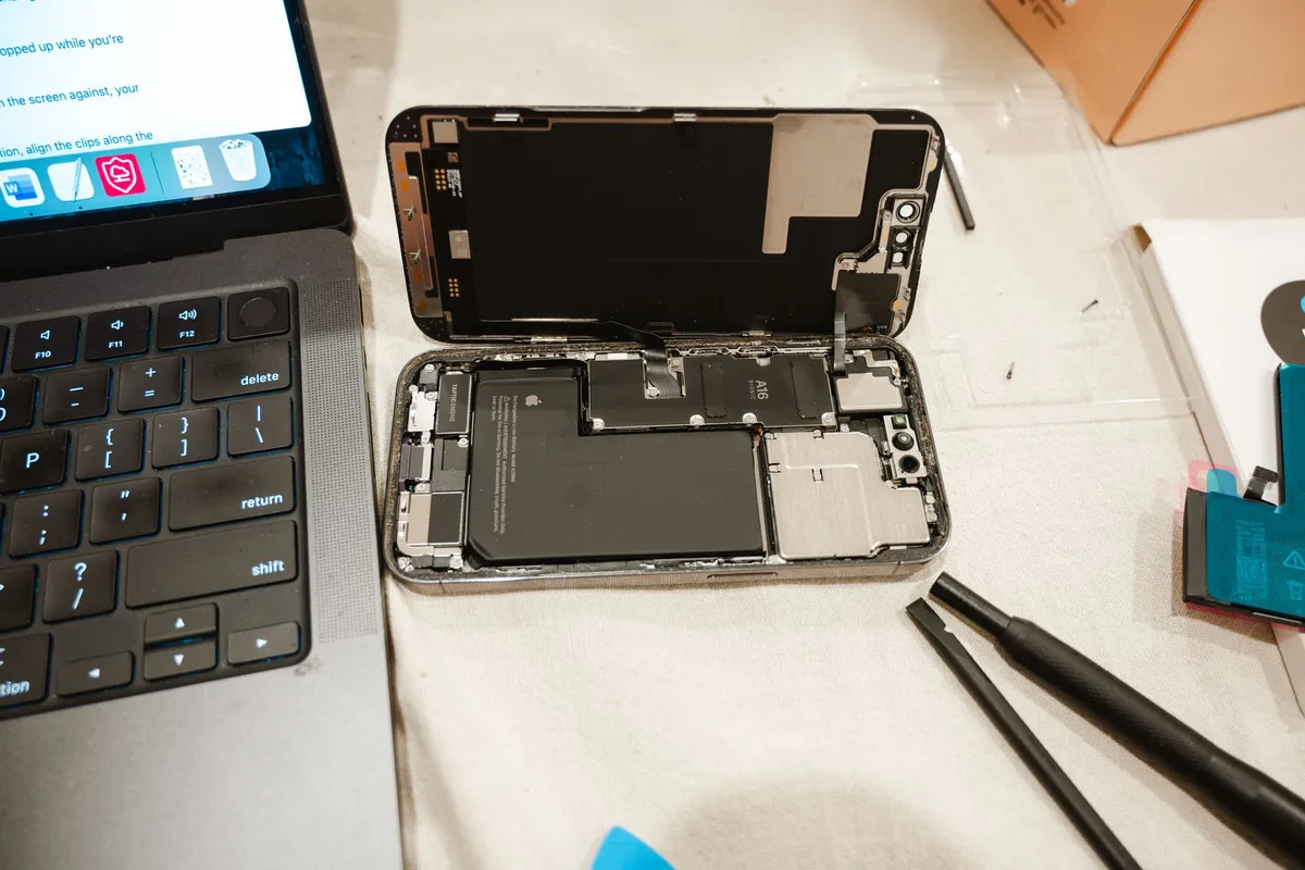 iPhone 14 128 Go bleu – reconditionné grade A, garantie 12 mois — photo 1