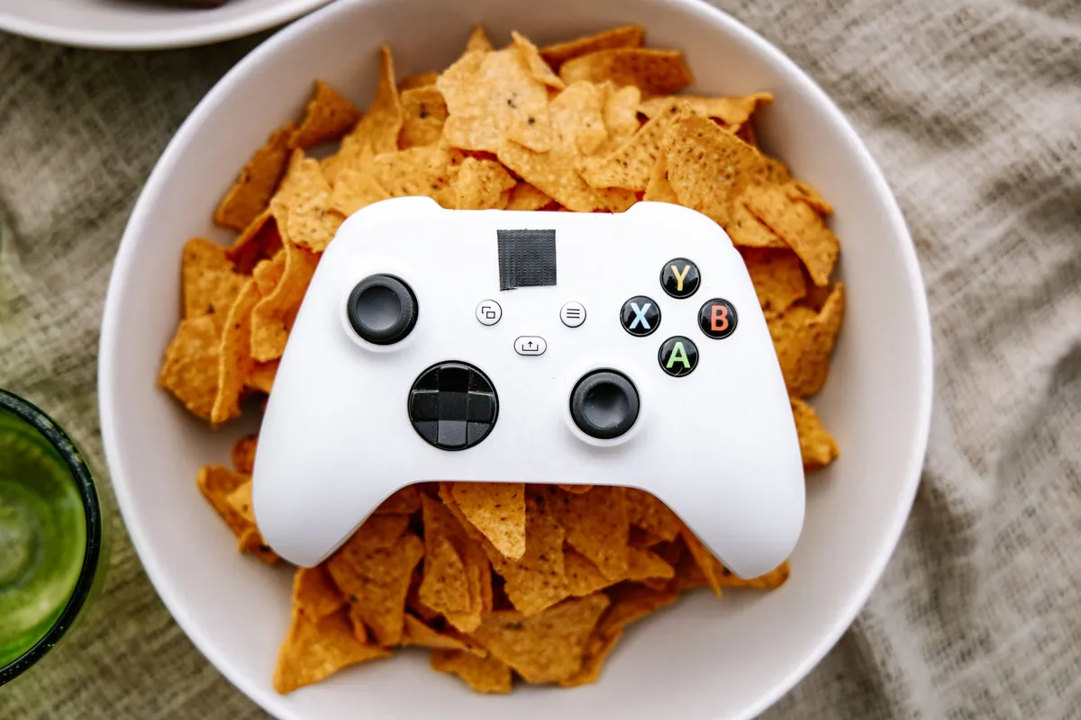 Xbox Series X 1 To + 2 manettes — photo 1
