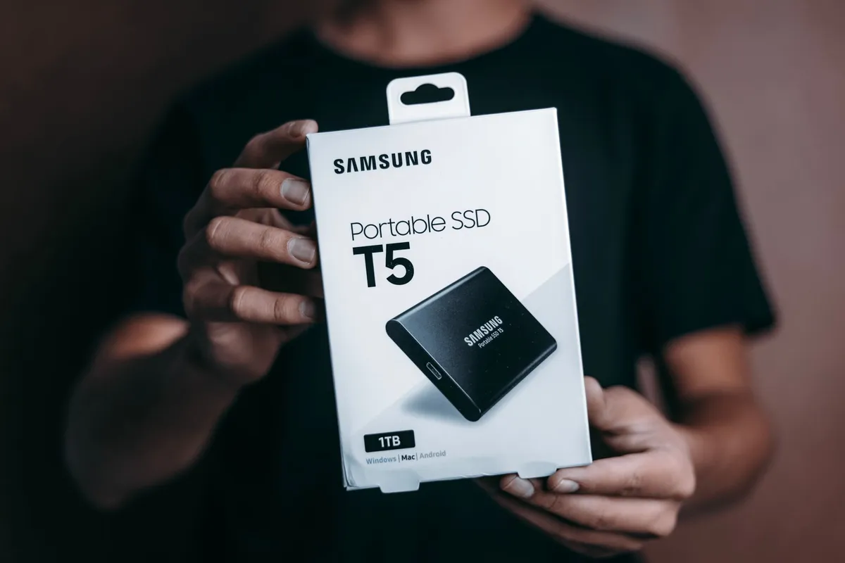 Disque dur externe Samsung T7 SSD 1 To — photo 1
