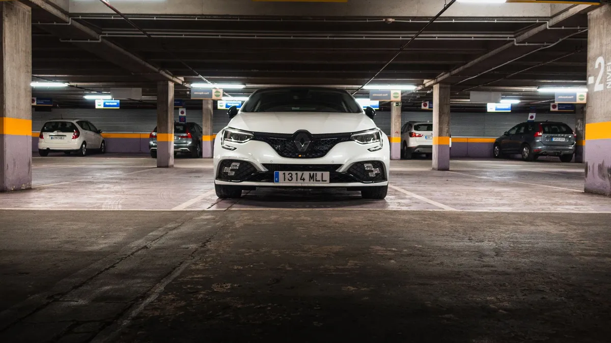Renault Mégane E-Tech électrique 220 ch 2023 — photo 1