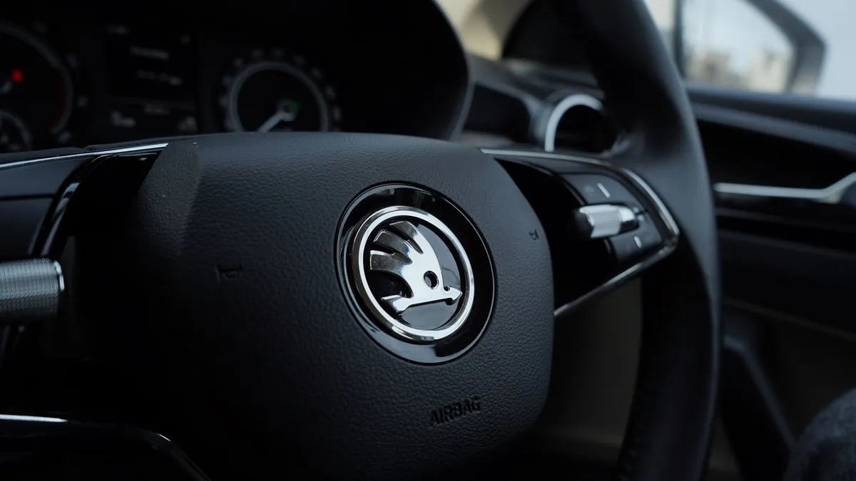 Skoda Octavia Combi 2.0 TDI 150 DSG Style 2021 — photo 1
